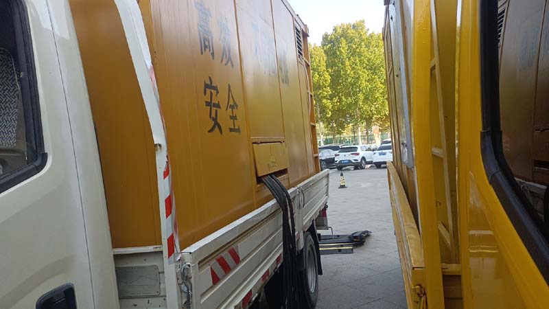 王屋镇如何判断柴油发电机组和UPS电源的切换时间是否符合要求？